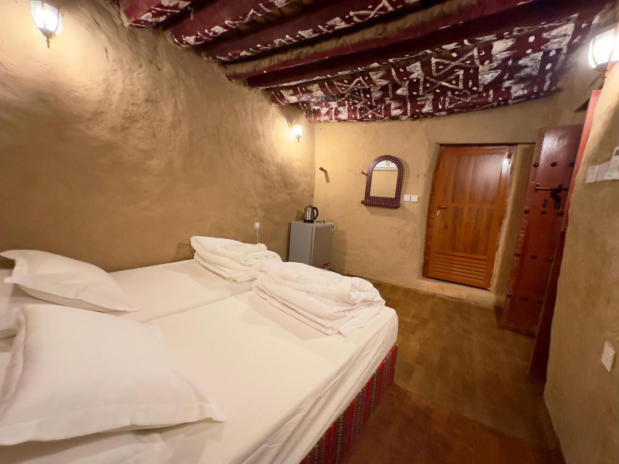 AL Hamra Heritage Inn Exteriör bild